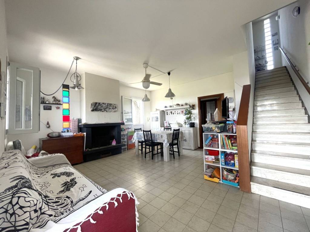 casa indipendente in vendita a Medicina