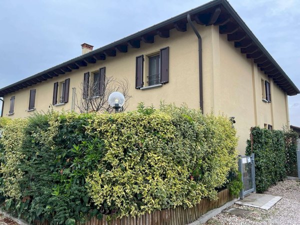 casa indipendente in vendita a Medicina