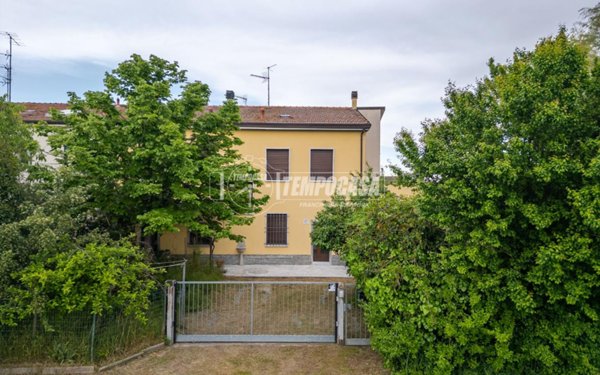 casa indipendente in vendita a Medicina