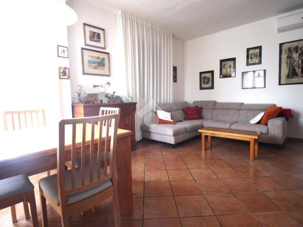 casa indipendente in vendita a Medicina