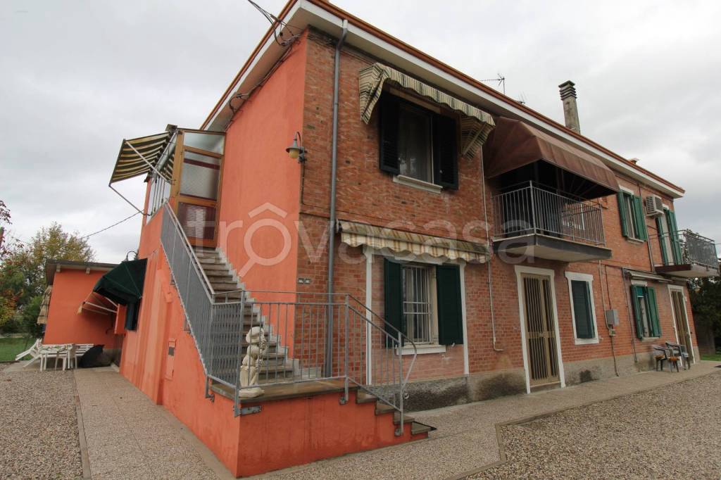 casa indipendente in vendita a Medicina