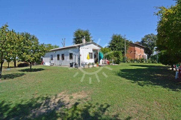 casa indipendente in vendita a Medicina