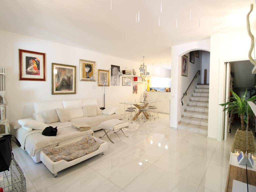 casa indipendente in vendita a Medicina