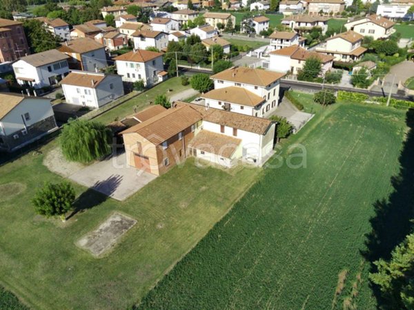 casa indipendente in vendita a Medicina