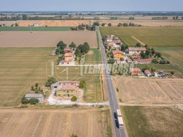 casa indipendente in vendita a Medicina
