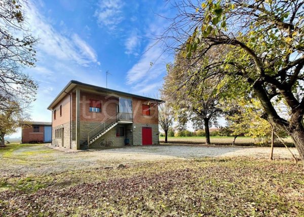 casa indipendente in vendita a Medicina