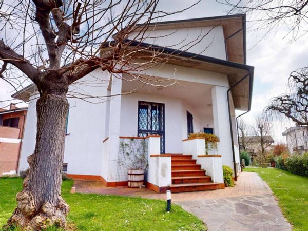 casa indipendente in vendita a Medicina