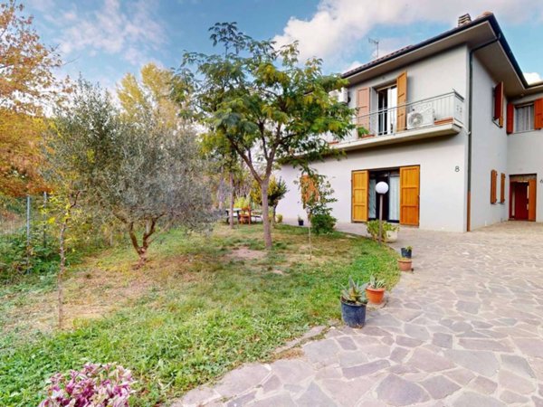 casa indipendente in vendita a Medicina