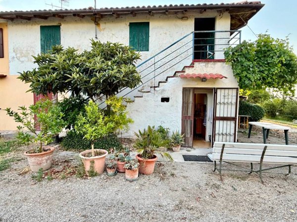 casa indipendente in vendita a Medicina