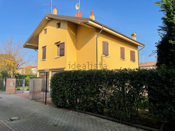 casa indipendente in vendita a Medicina