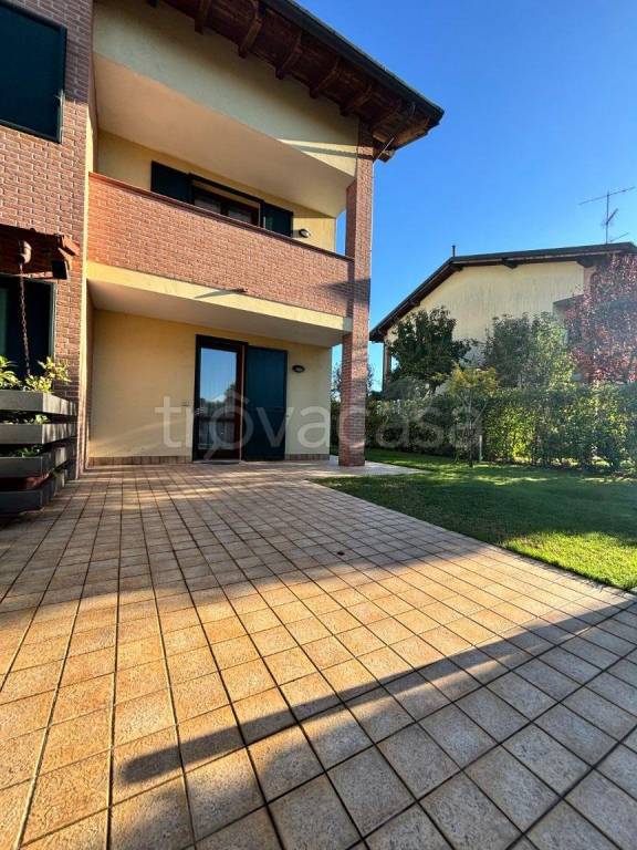 casa indipendente in vendita a Medicina