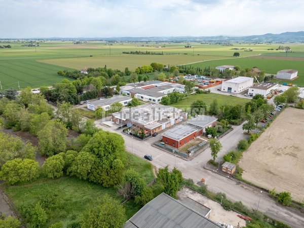 ufficio in vendita a Medicina