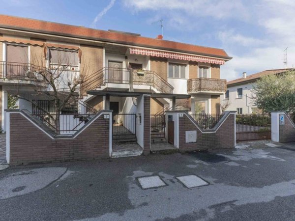 casa indipendente in vendita a Medicina