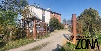 quadrivano in vendita a Medicina