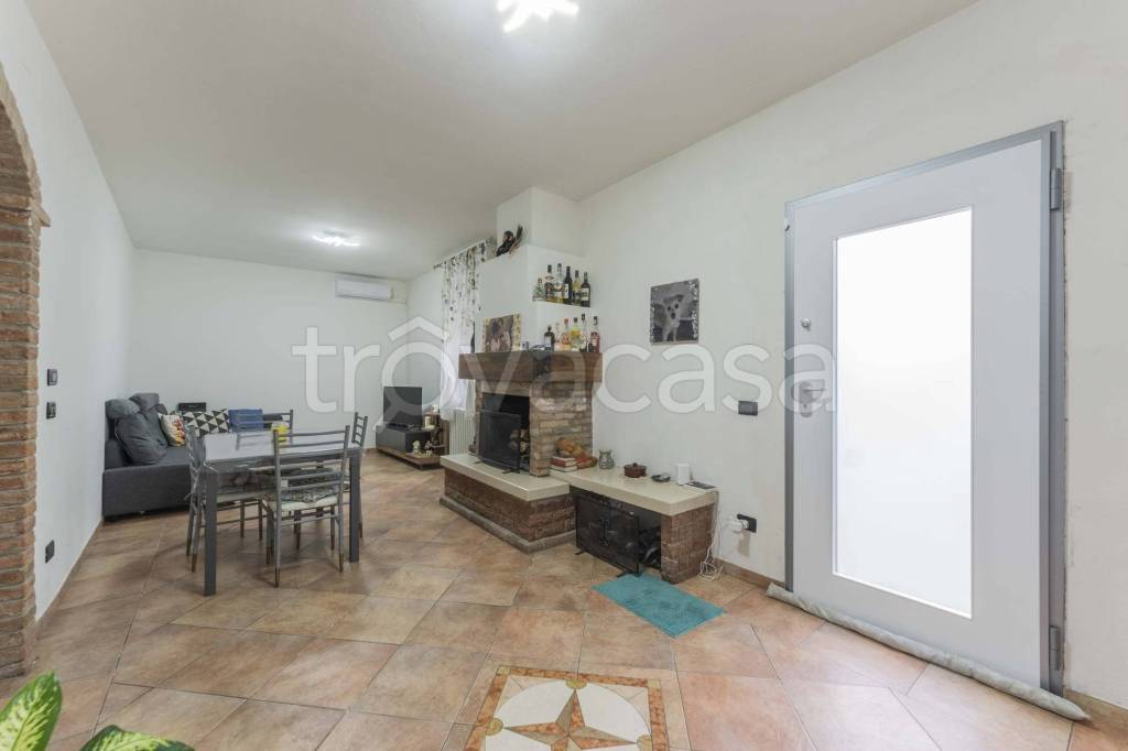 casa indipendente in vendita a Medicina