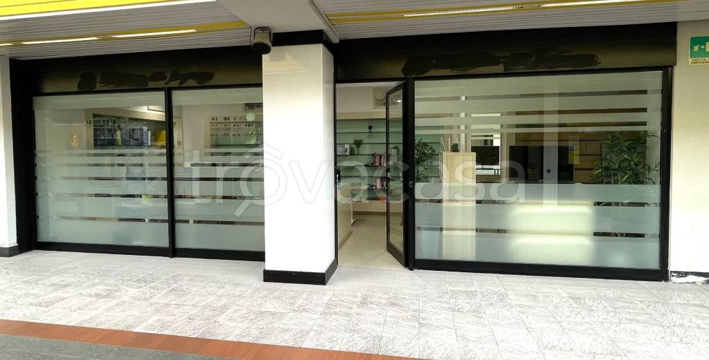 negozio in vendita a Medicina
