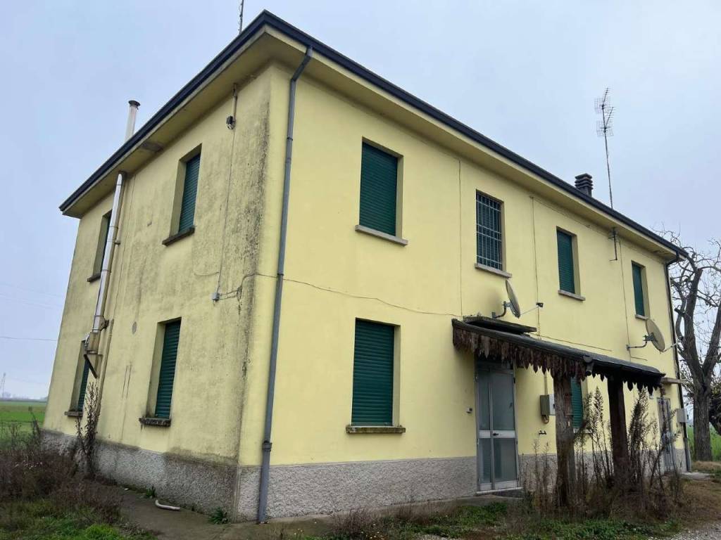 casa indipendente in vendita a Medicina