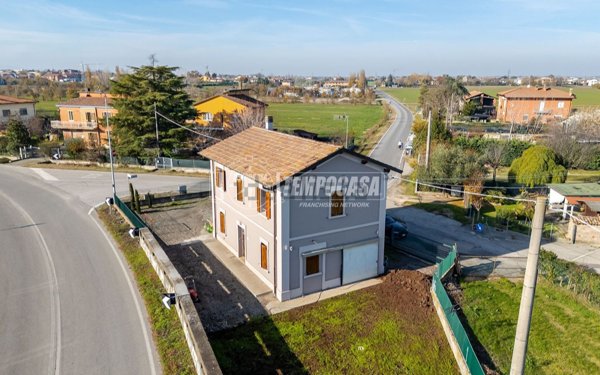 quadrivano in vendita a Medicina