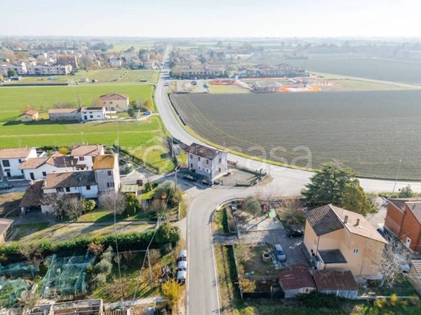 quadrivano in vendita a Medicina