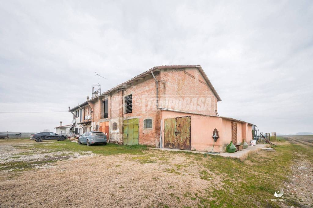 casa indipendente in vendita a Medicina