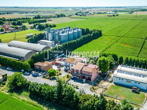 casa indipendente in vendita a Medicina