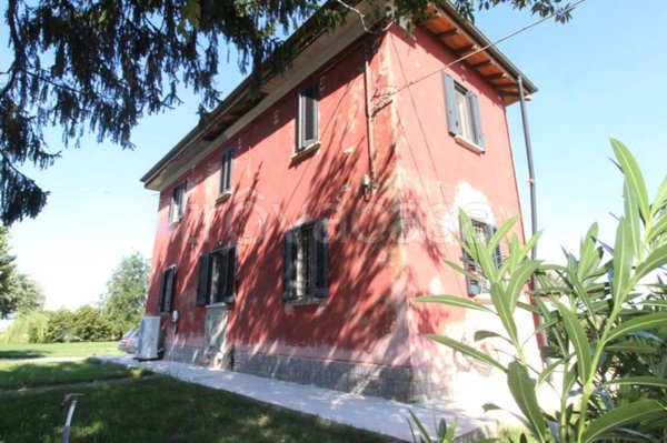 casa indipendente in vendita a Medicina