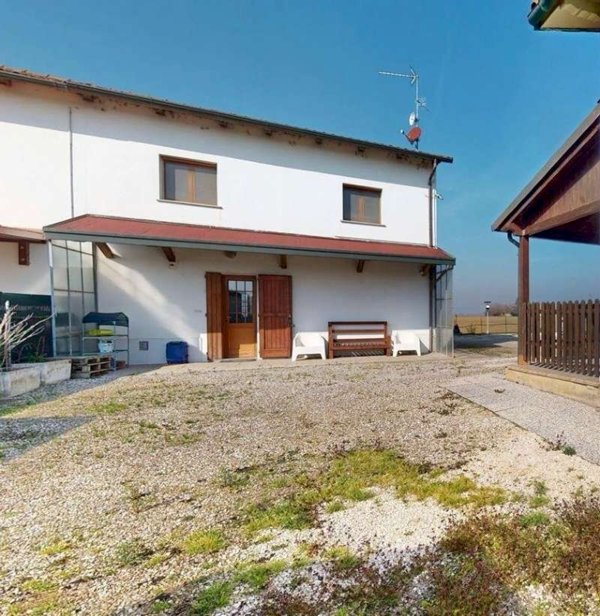 bifamiliare in vendita a Medicina