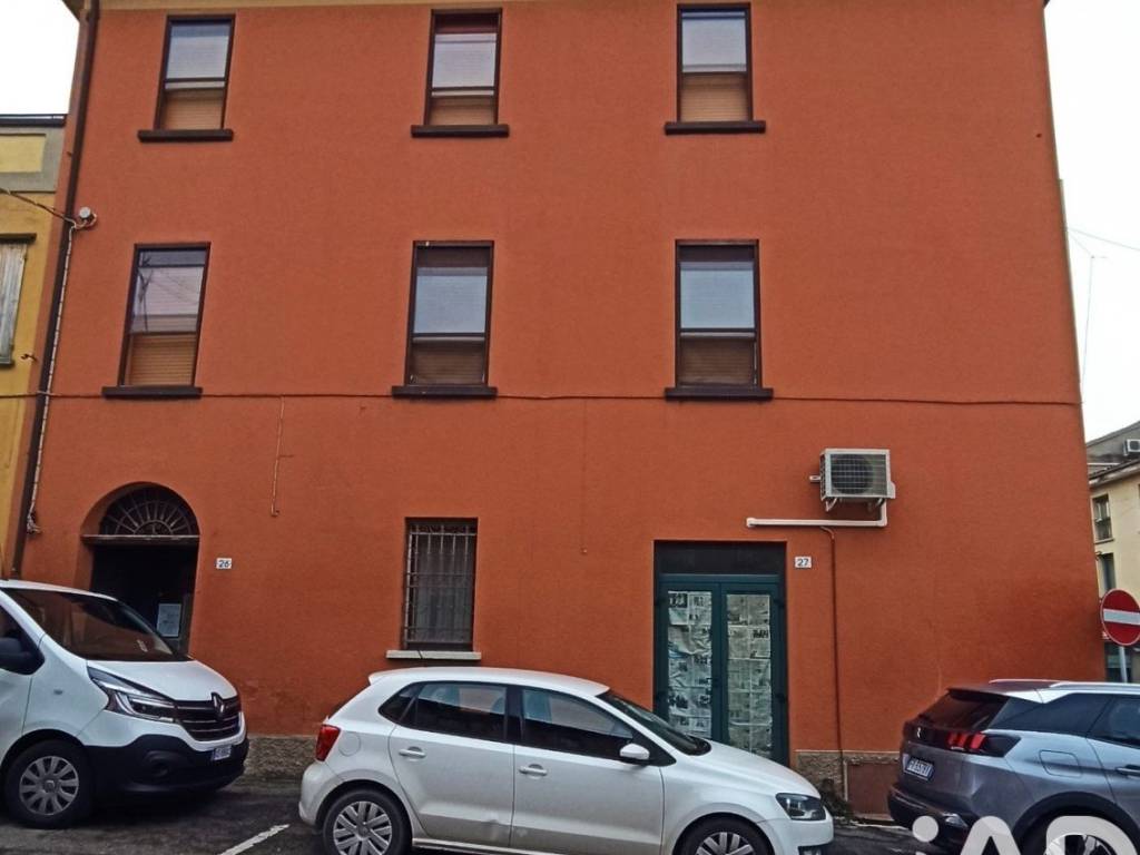 negozio in vendita a Medicina