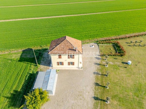 casa indipendente in vendita a Medicina