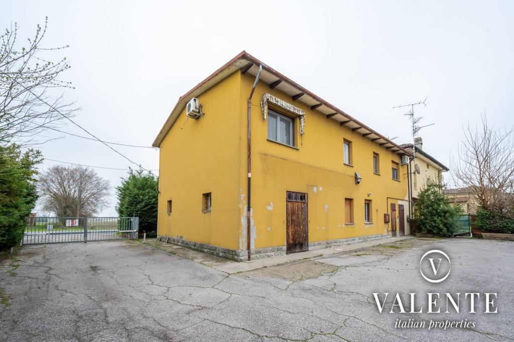 casa indipendente in vendita a Medicina