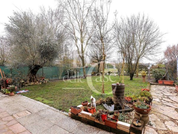 casa indipendente in vendita a Medicina