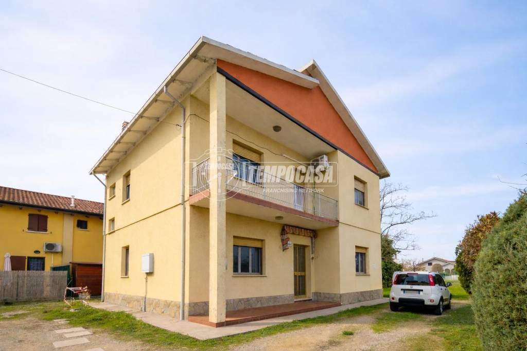 casa indipendente in vendita a Medicina