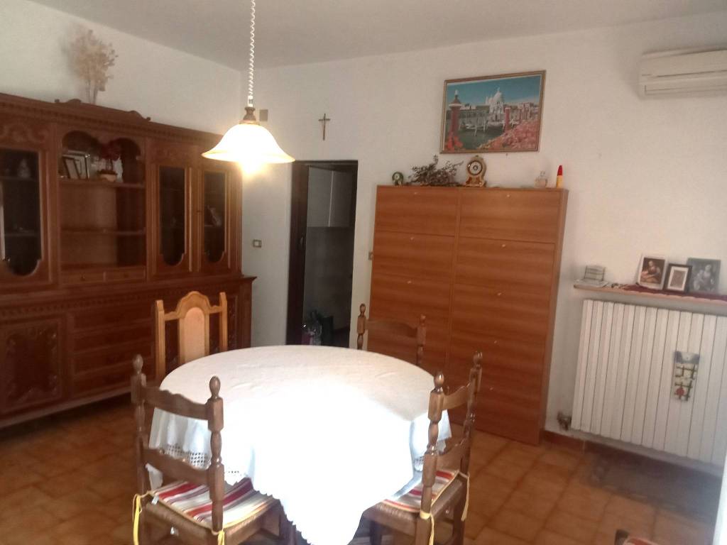casa semindipendente in vendita a Medicina