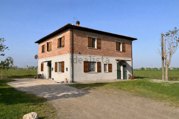 casa indipendente in vendita a Medicina