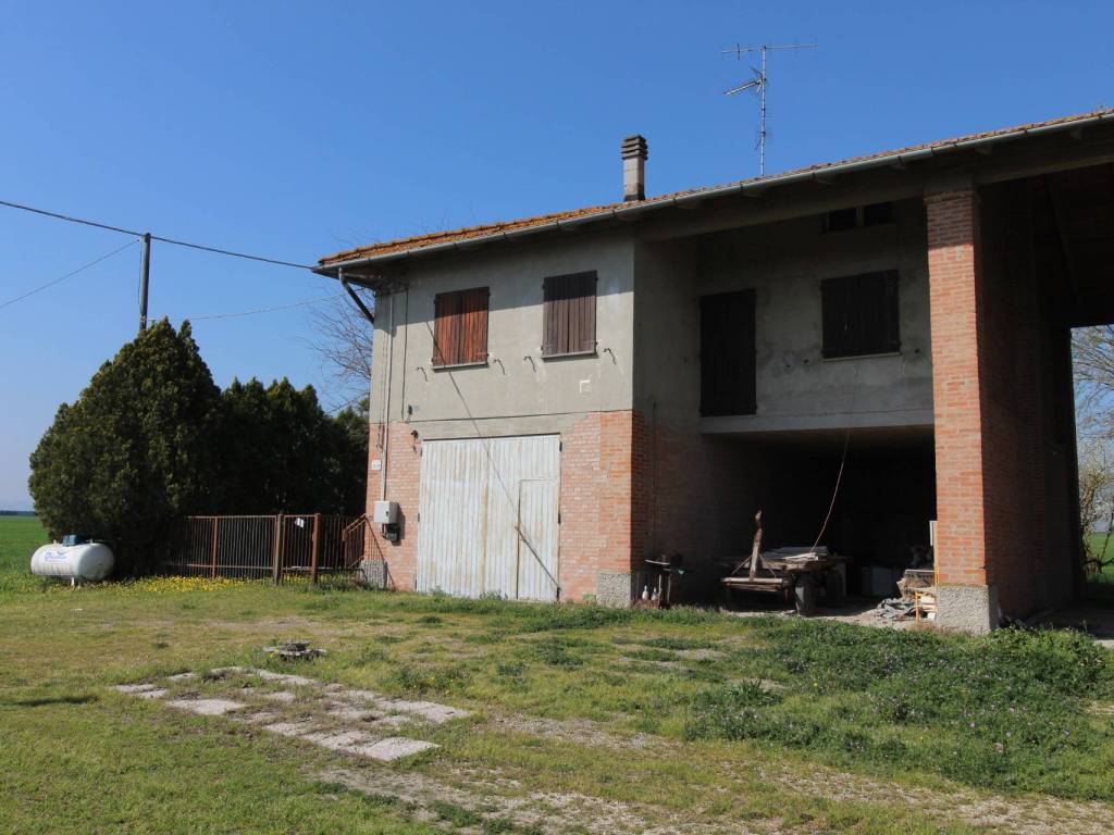 casa indipendente in vendita a Medicina