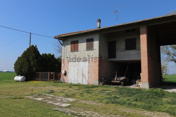 casa indipendente in vendita a Medicina