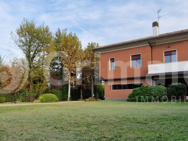 casa indipendente in vendita a Medicina
