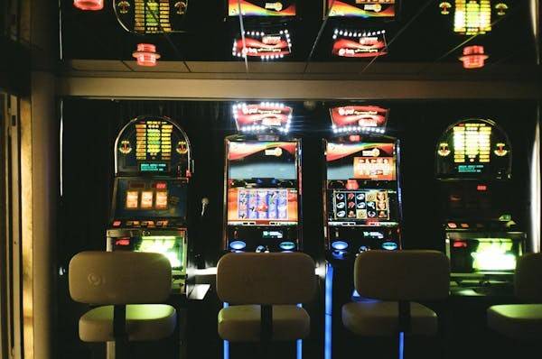 negozio in vendita a Medicina