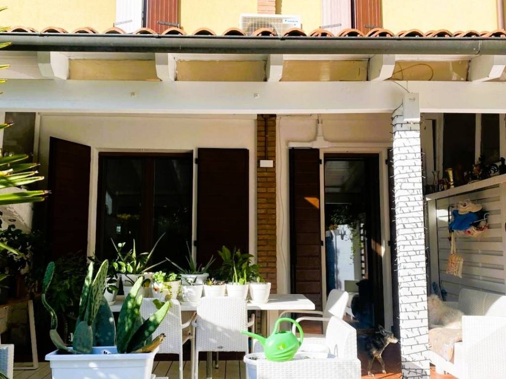 casa indipendente in vendita a Medicina