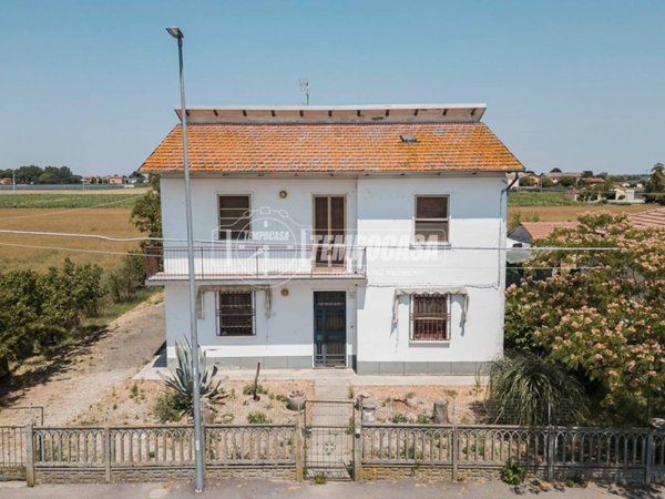 casa indipendente in vendita a Medicina
