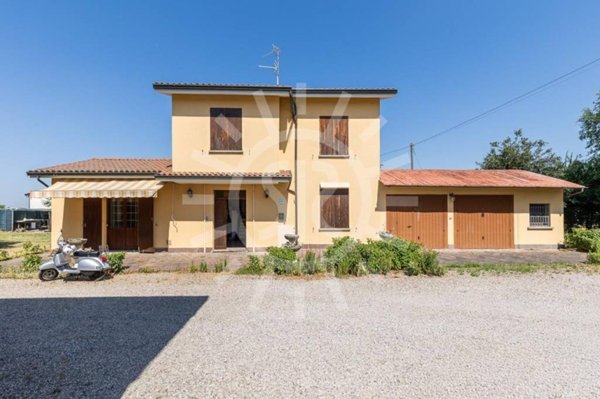 casa indipendente in vendita a Medicina