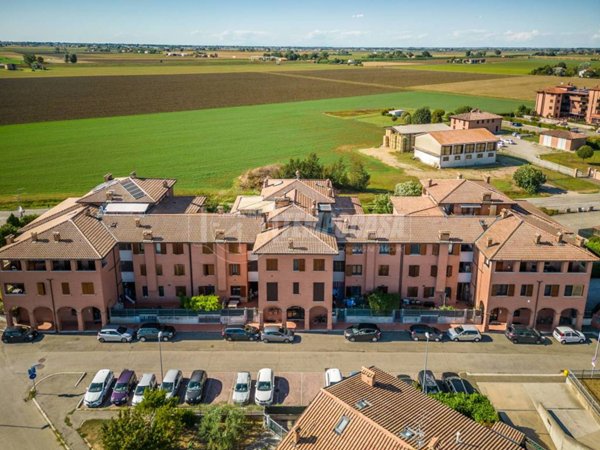 casa indipendente in vendita a Medicina