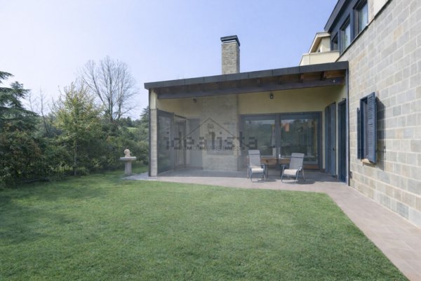 casa indipendente in vendita a Medicina