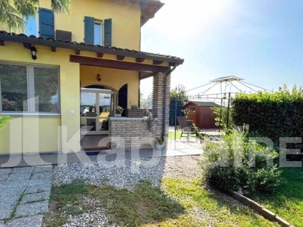casa indipendente in vendita a Medicina