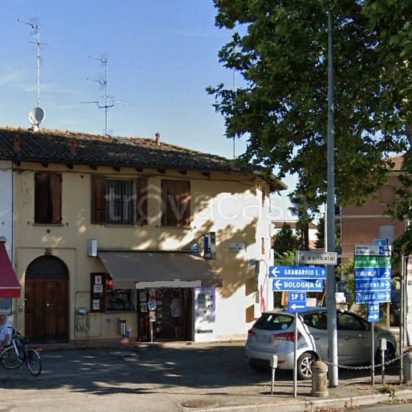 negozio in vendita a Minerbio