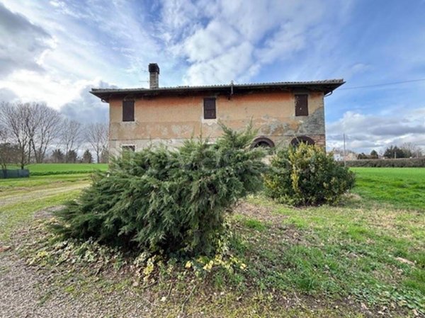 rudere in vendita a Minerbio