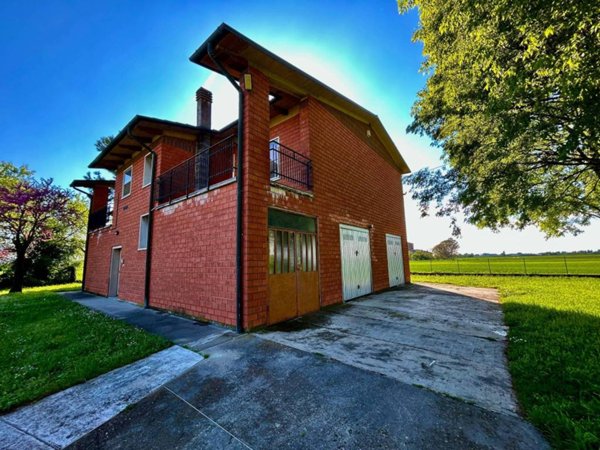 casa indipendente in vendita a Minerbio