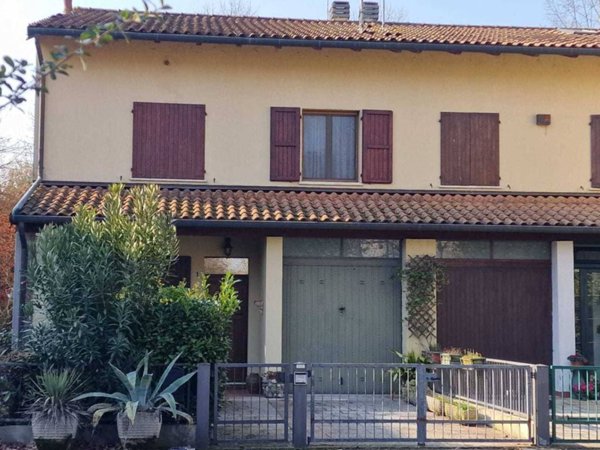 casa indipendente in vendita a Minerbio