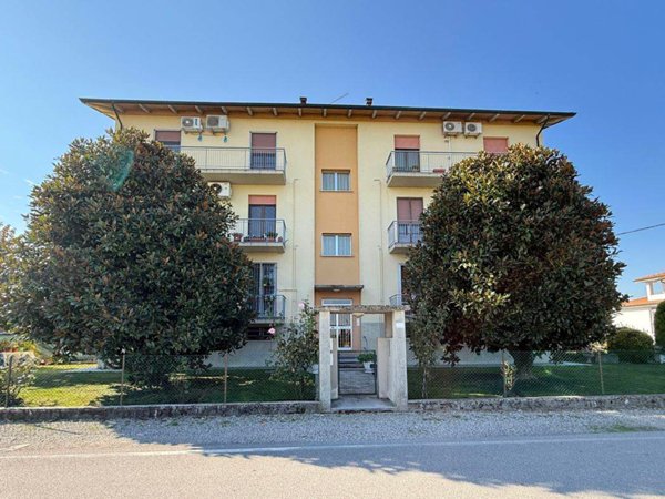 appartamento in vendita a Minerbio in zona Tintoria