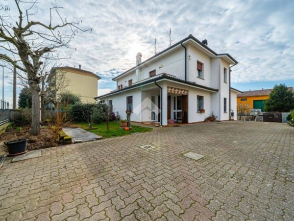 casa indipendente in vendita a Minerbio in zona Tintoria
